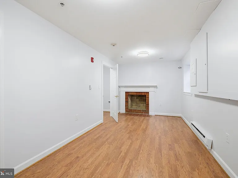711 Lamberton Dr — Photo 44