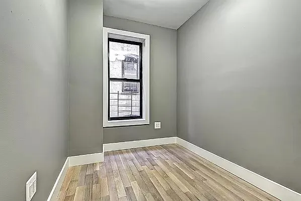 Rented by Executive Towers  | media 13