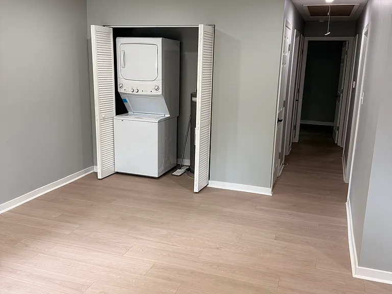 708 Reynolds Ave — Photo 12