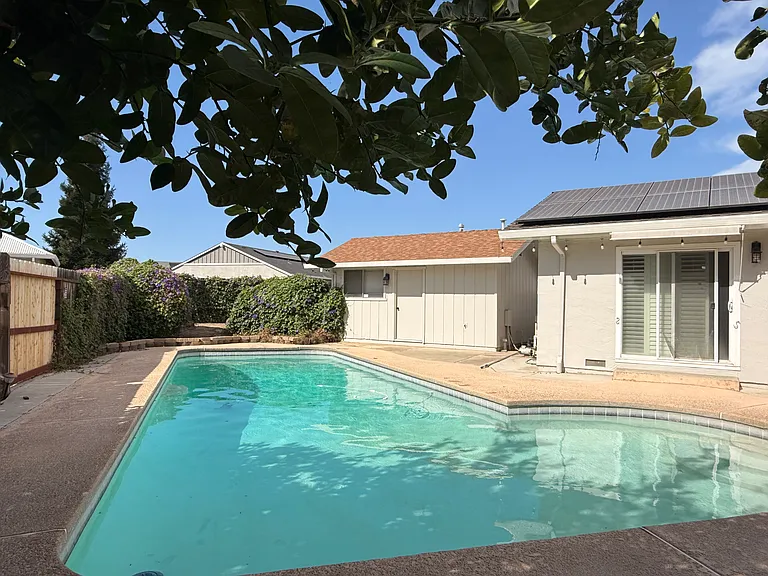 809 Laver Ct — Photo 24