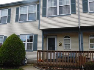 64 Pintail Trce, Bayville, NJ 08721