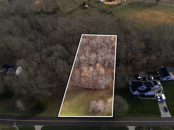 7322 Taylor Rd, Fairview, TN 37062