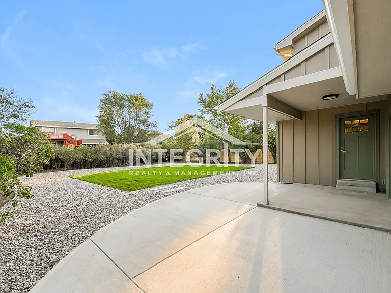 6475 W Kingsley Ave — Photo 29