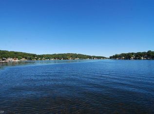 11 Pt Pleasant Rd, Hopatcong, NJ 07843