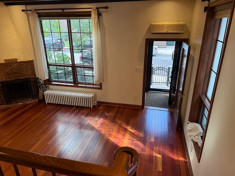 8912 74th Ave — Photo 33