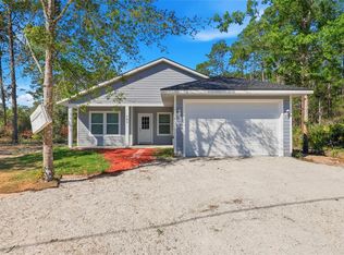 103 Long Rd, Interlachen, FL 32148