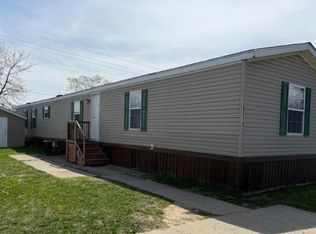 38010 Saint Tropez Dr, Clinton Township, MI 48038