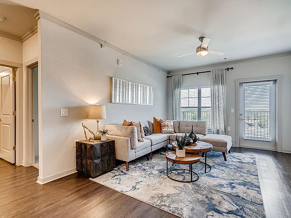 Caliber at Cornerstar | Aurora, CO Apartments