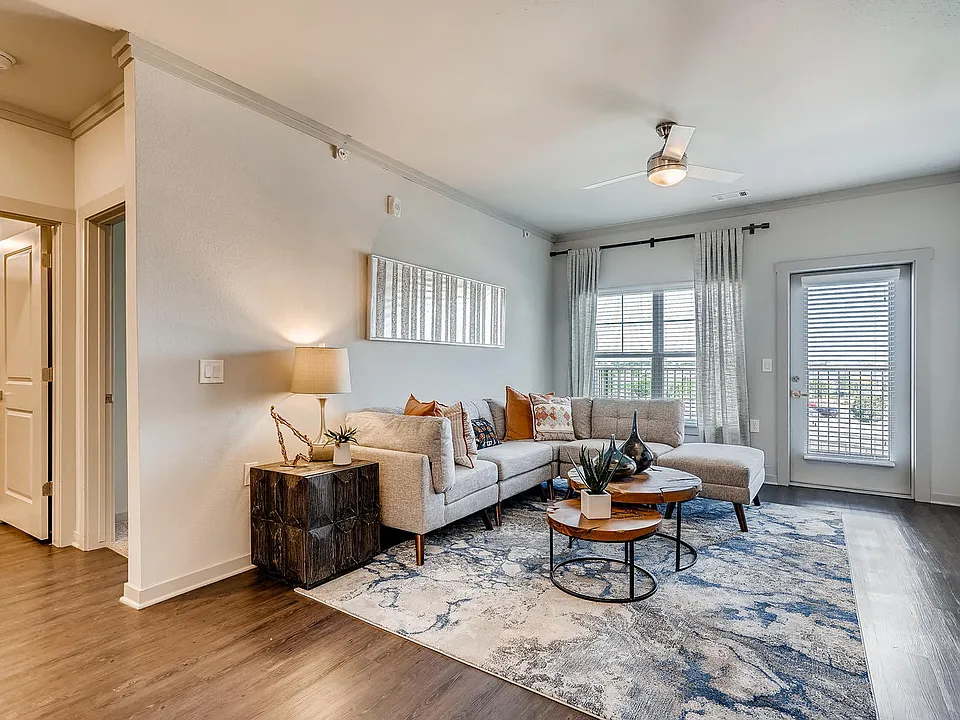 Caliber at Cornerstar | Aurora, CO Apartments