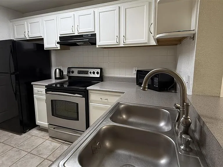 8800 Latrec Ave #9305 — Photo 6