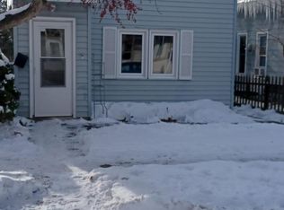 1052 Hatch Ave, Saint Paul, MN 55103