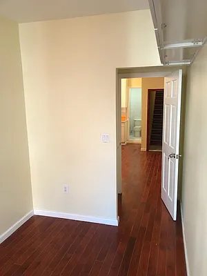 Rented by Oxford Property Group | media 9