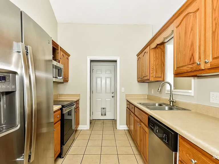 105 Chasity Ln — Photo 4
