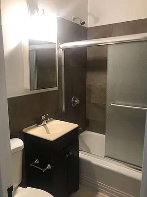 Rented by Crosstown Apartments NYC | media 9