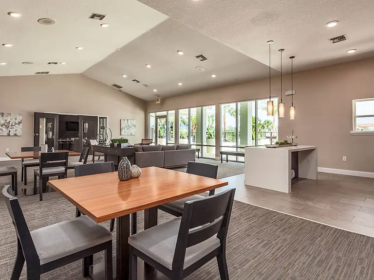Lake Weston Point Apartments — Photo 23