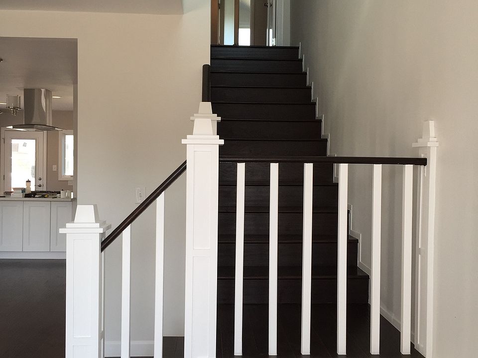 2nd image of 3224 Park Pl NW