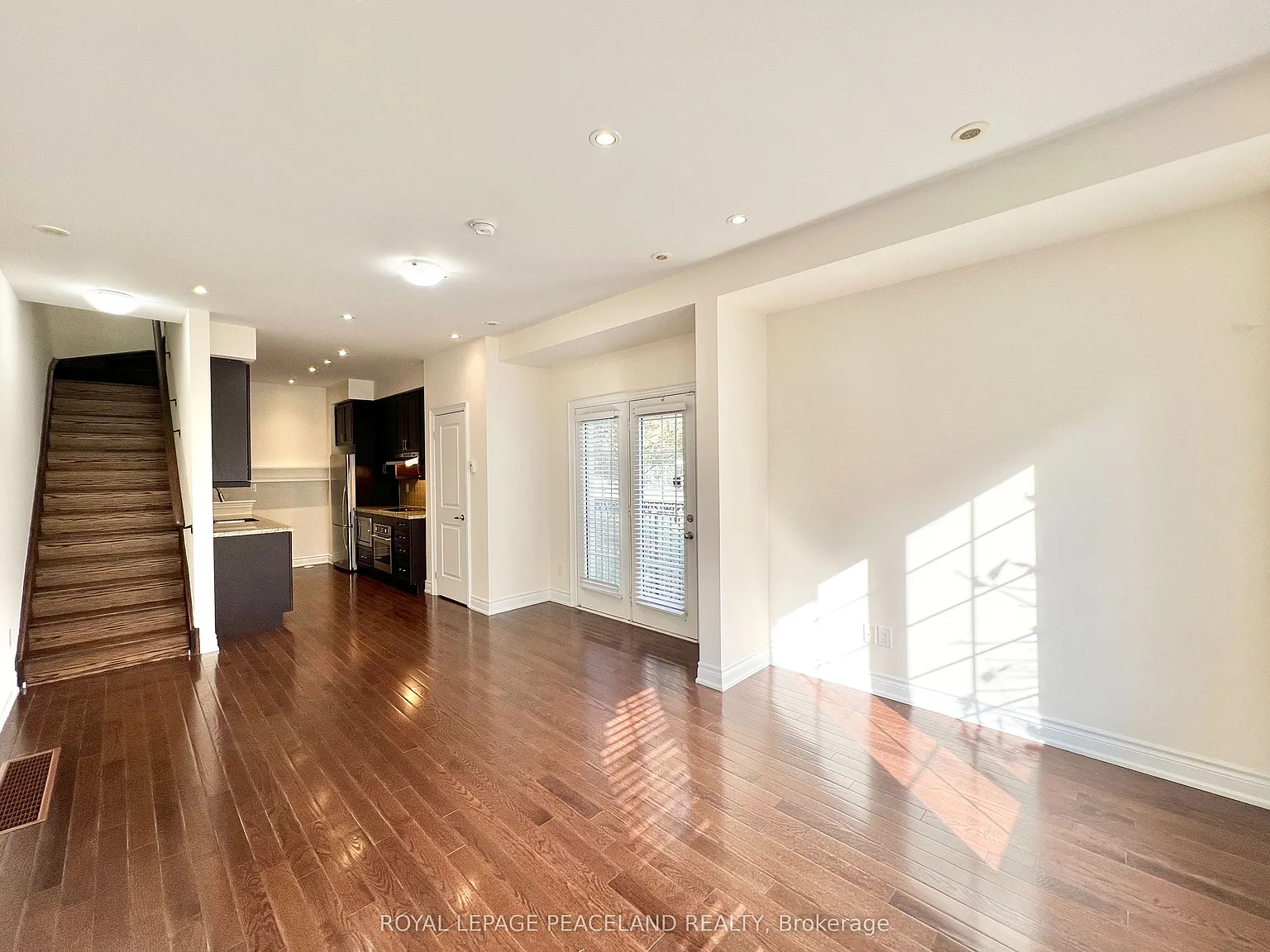 4 bed, $4,100 — Photo 4