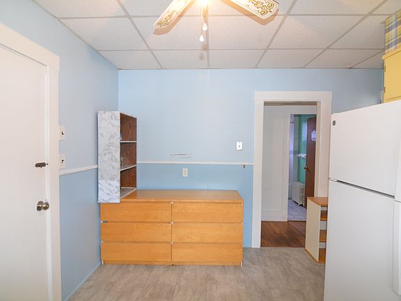 2nd image of 23 Tappan St