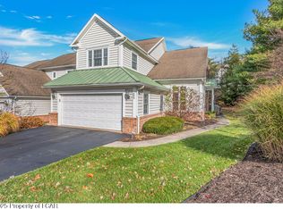 604 Thackeray Close, Moosic, PA 18507
