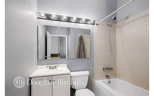 Rented by Douglas Elliman | media 8