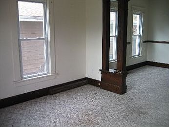 3rd image of 718 W 22nd St