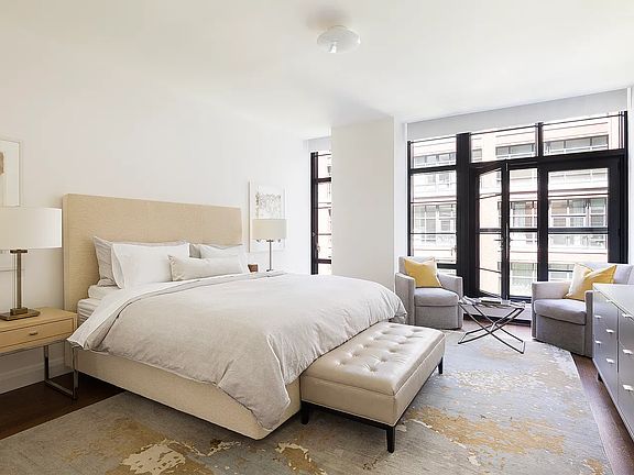 3rd image of 150 Charles St APT 3BS