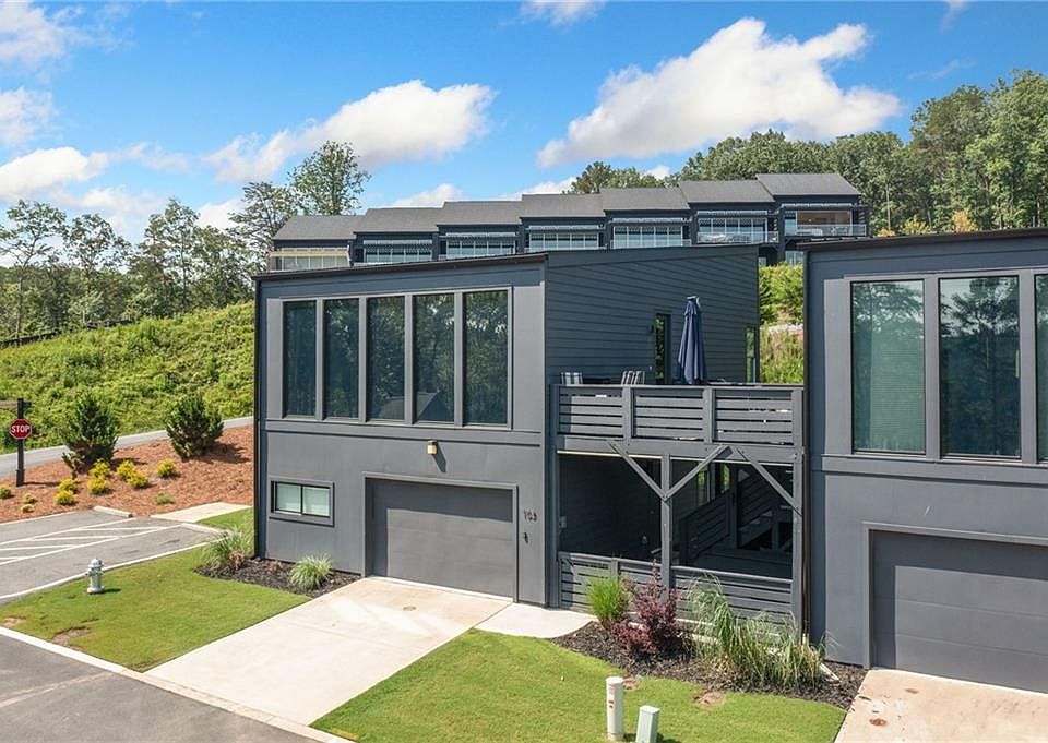 1st image of 103 Marina Parc Dr
