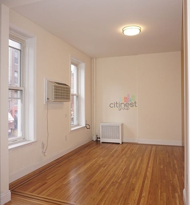 1st image of 200 Sackett St APT 2F