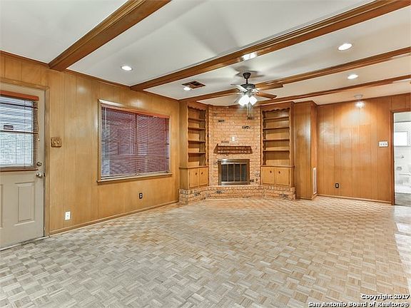 3rd image of 12414 Barryknoll Ln