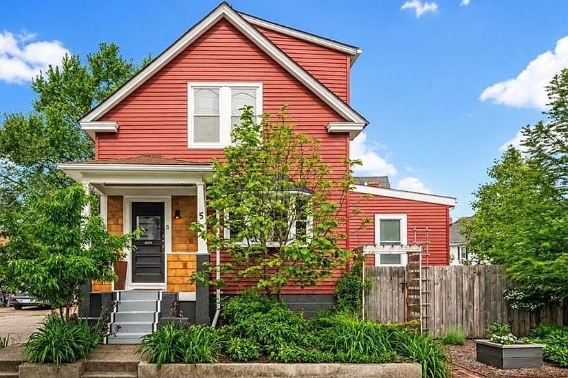 1st image of 5 Dennis Ave