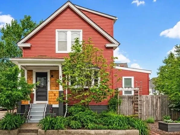 5 Dennis Ave, Cranston, RI 02905