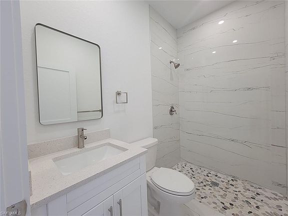 5th image of 884-886 Milwaukee BLVD