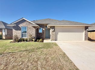 3925 Caraway Ln, Norman, OK 73026