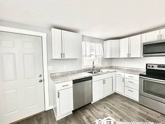 2nd image of 105 E 3rd Ave