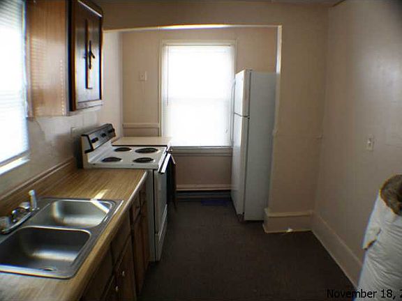 4th image of 2119 Roanoke Ave