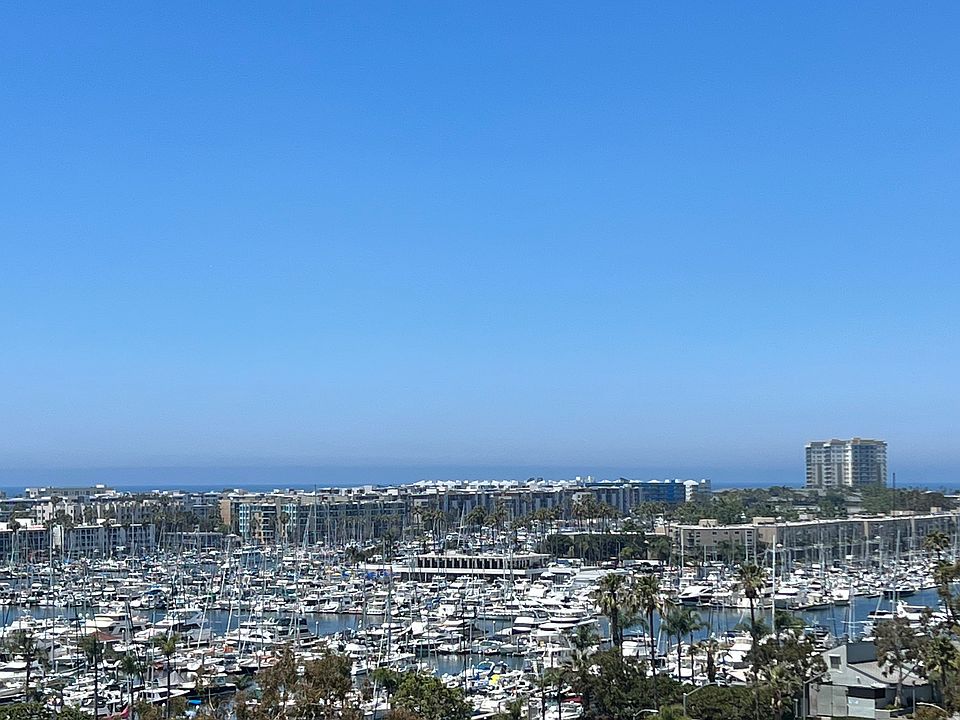 2nd image of 13650 Marina Pointe Dr #1021