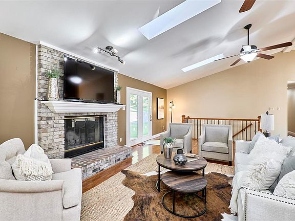 2nd image of 729 McBride Pointe Dr