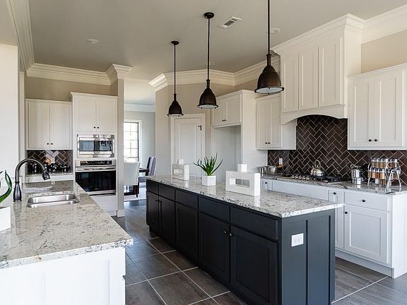 2nd image of 2808 W Cobbler Pl