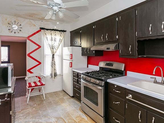 4th image of 1261 Ovington Ave