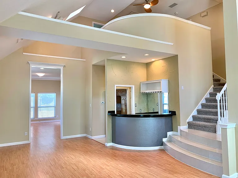 1410 Indian Lake Trl — Photo 3