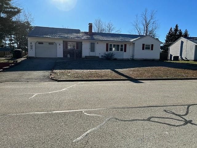 1st image of 22 Forest Park Drive