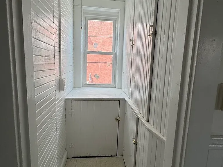 57 Walnut St #1-A — Photo 7