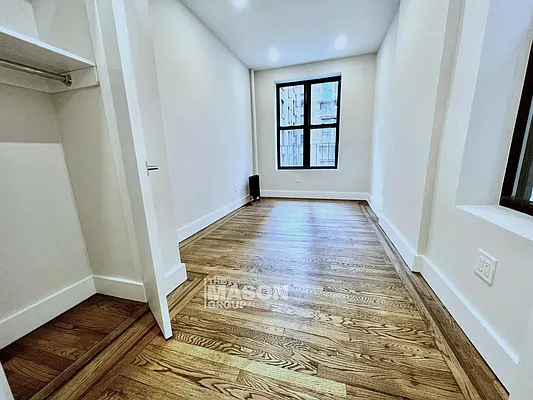 Rented by Mason Group LLC | media 10