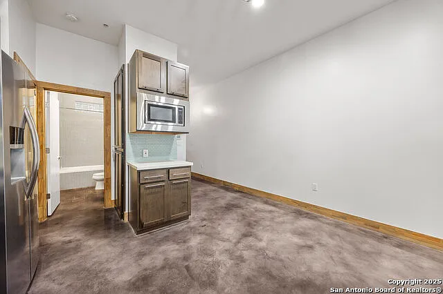 1542 N Alamo St #107 — Photo 14