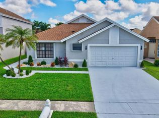23044 Sunfield Dr, Boca Raton, FL 33433