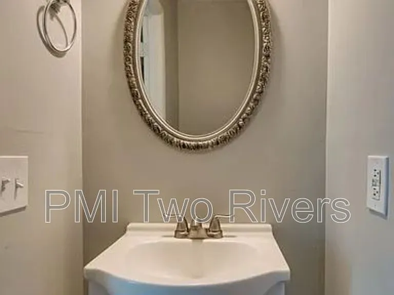 135 Brenda Ln — Photo 14