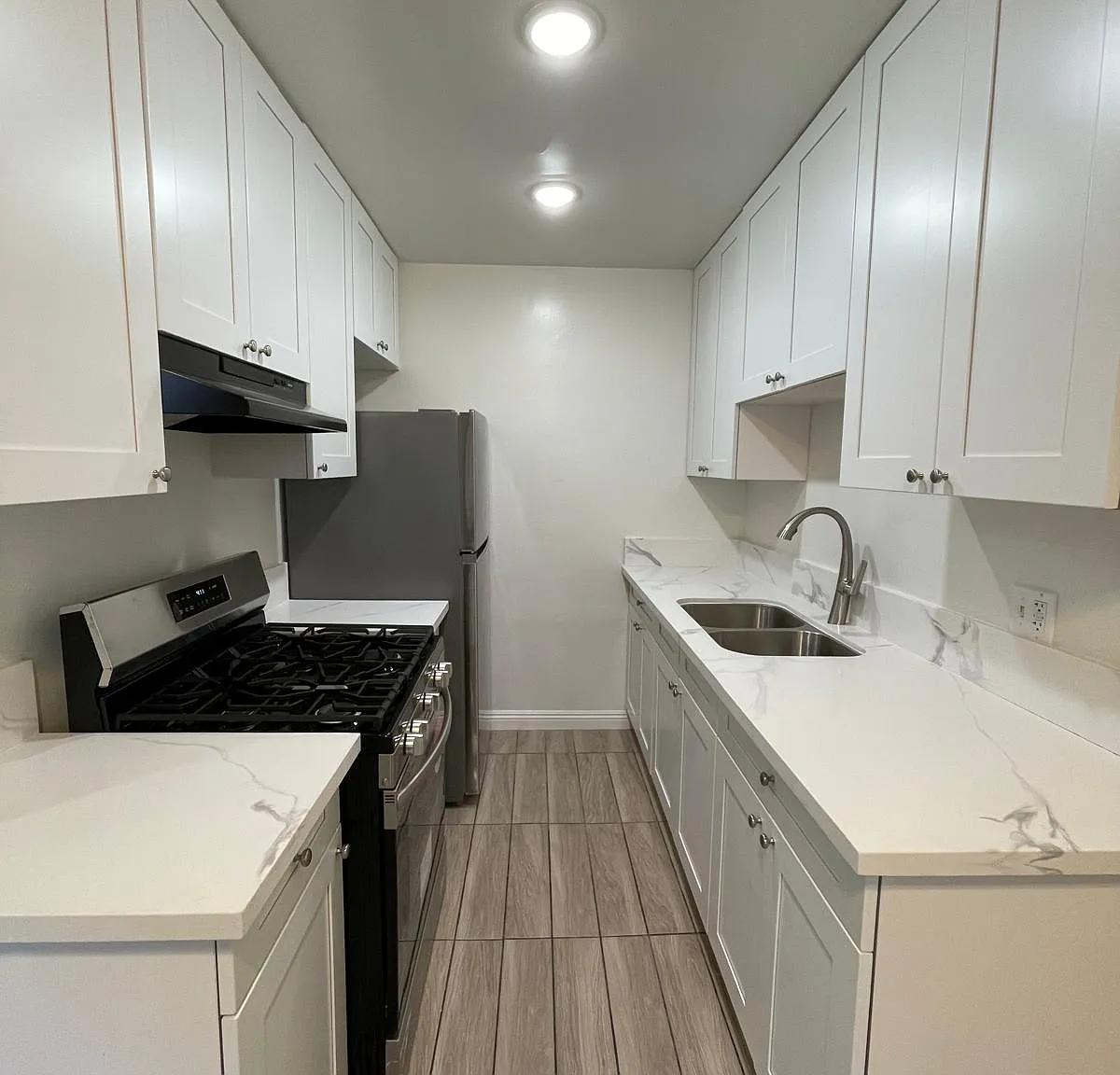 1 bed, 650 sqft, $2,100 — Photo 2