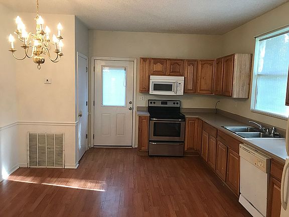 Kitchen and dining area