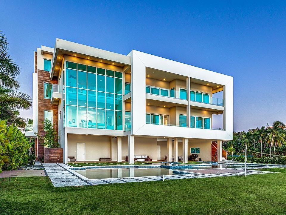 1st image of 1000 Tocobaga Ln