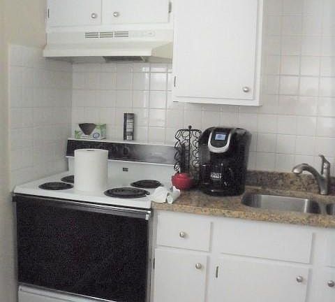4th image of 1111 Lark St #1